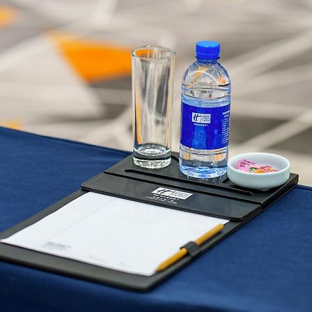 Holiday Inn Express Chengdu Tianfu Square By Ihg - Chunxi Road And Kuanzhai Alley Εξωτερικό φωτογραφία