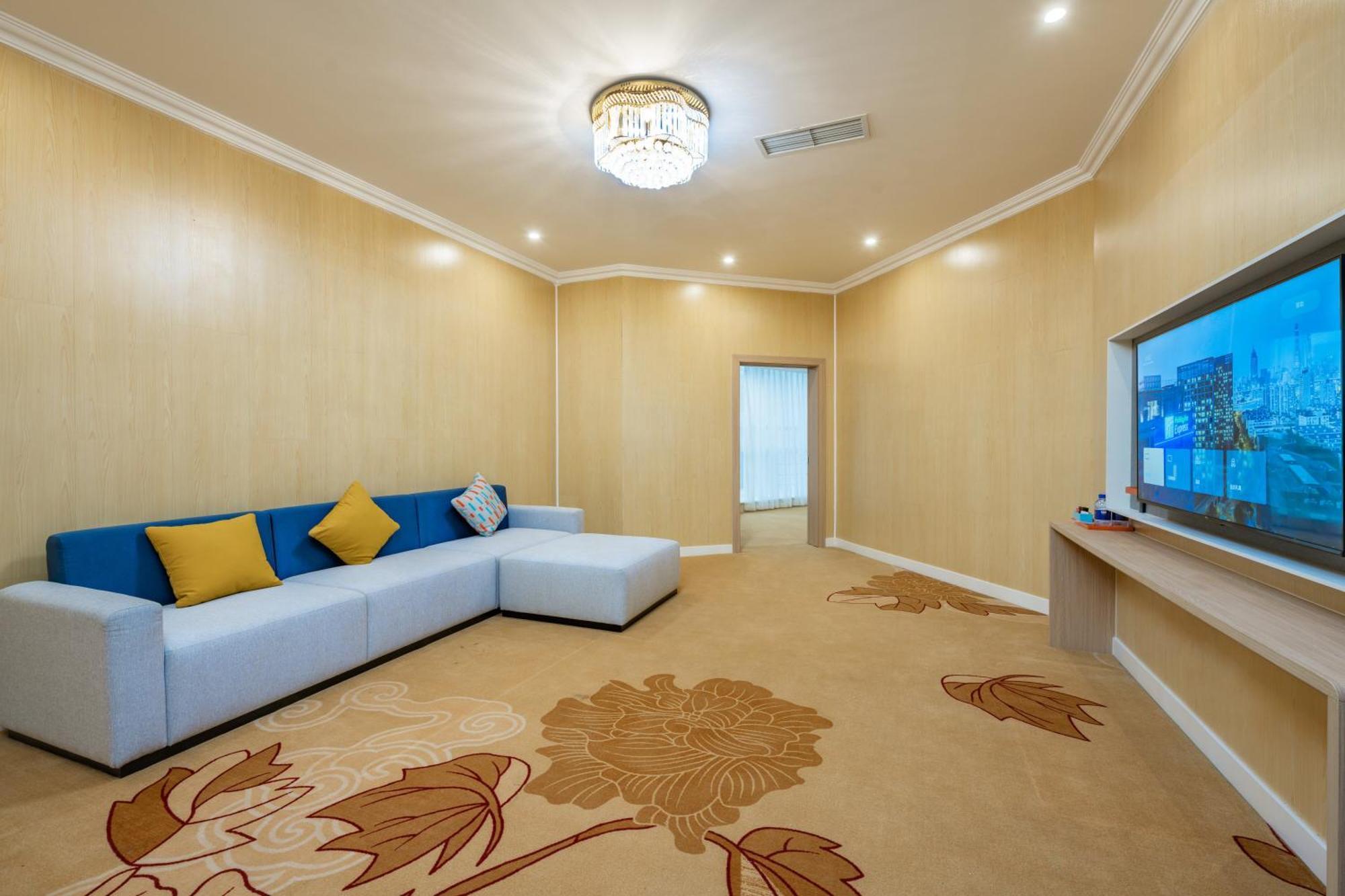 Holiday Inn Express Chengdu Tianfu Square By Ihg - Chunxi Road And Kuanzhai Alley Εξωτερικό φωτογραφία