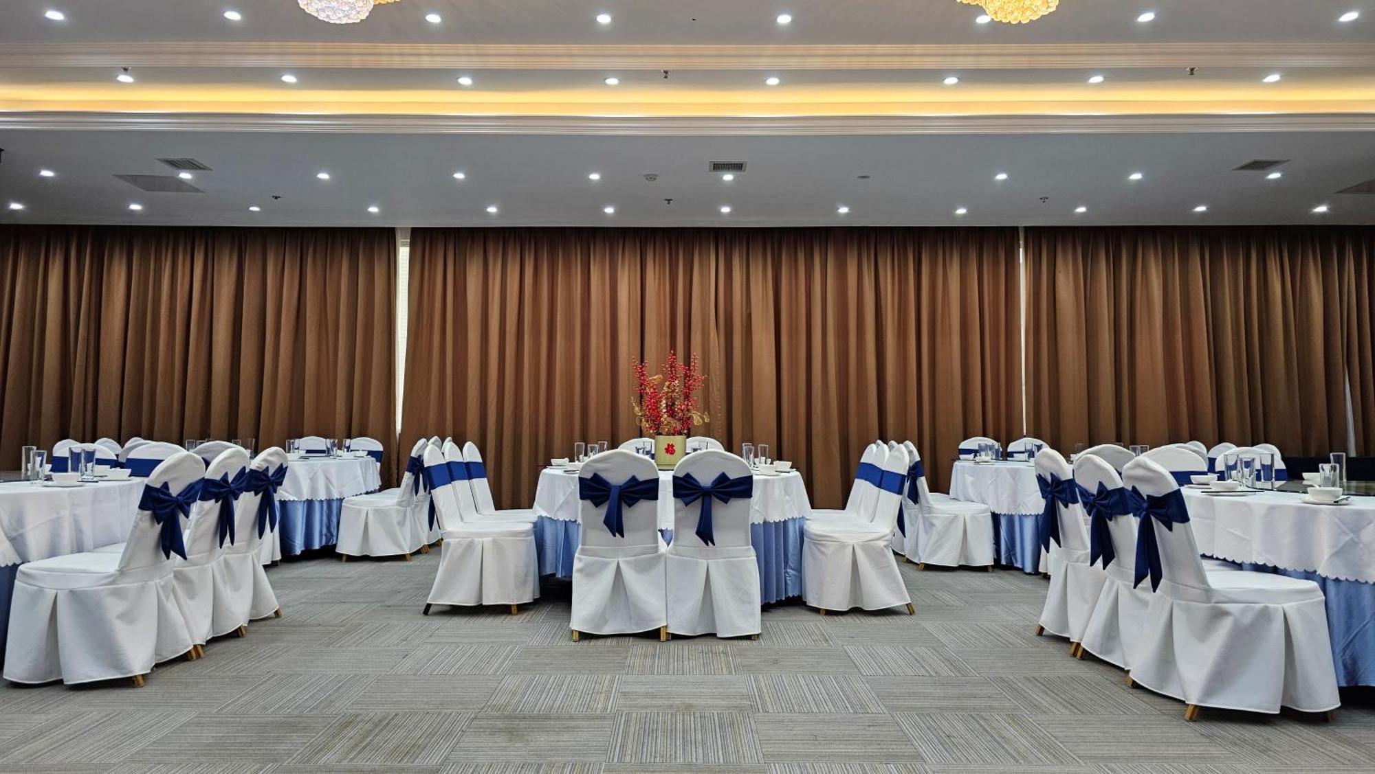 Holiday Inn Express Chengdu Tianfu Square By Ihg - Chunxi Road And Kuanzhai Alley Εξωτερικό φωτογραφία