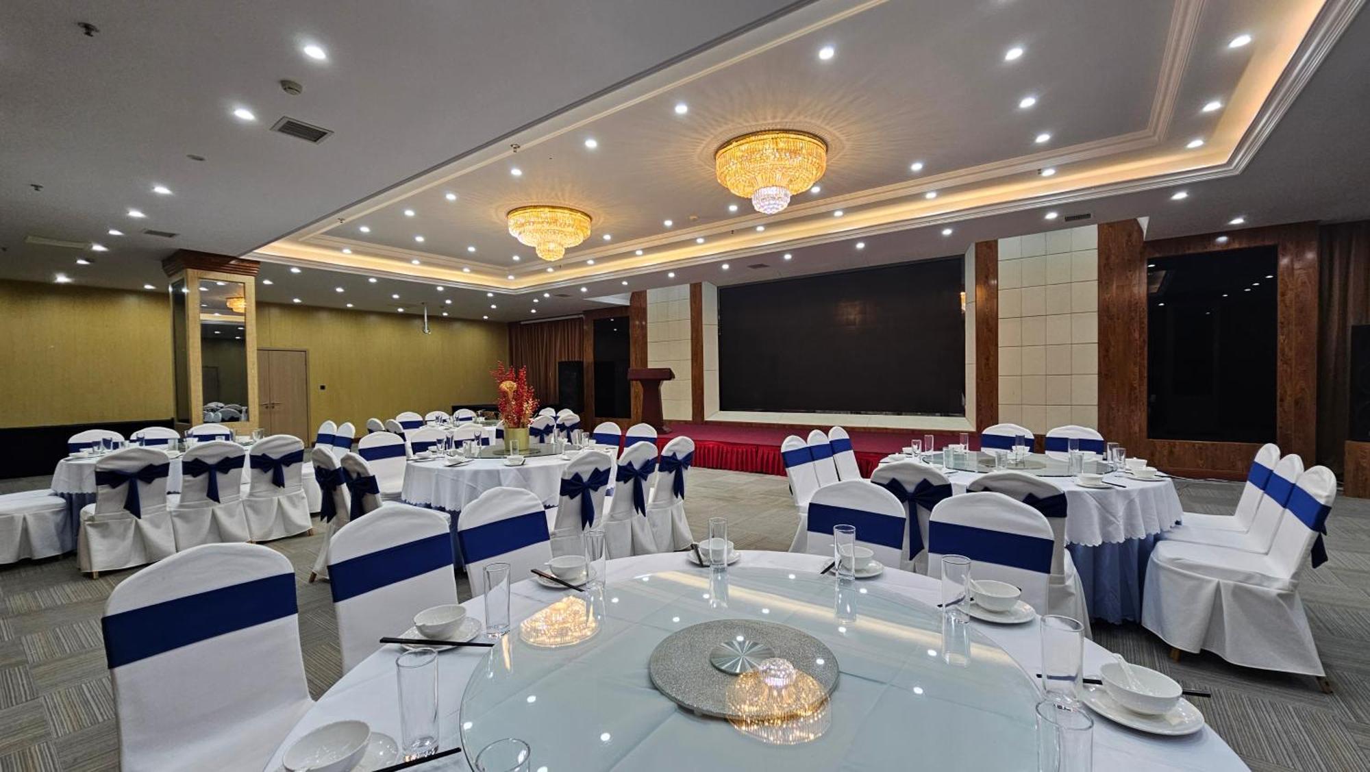 Holiday Inn Express Chengdu Tianfu Square By Ihg - Chunxi Road And Kuanzhai Alley Εξωτερικό φωτογραφία