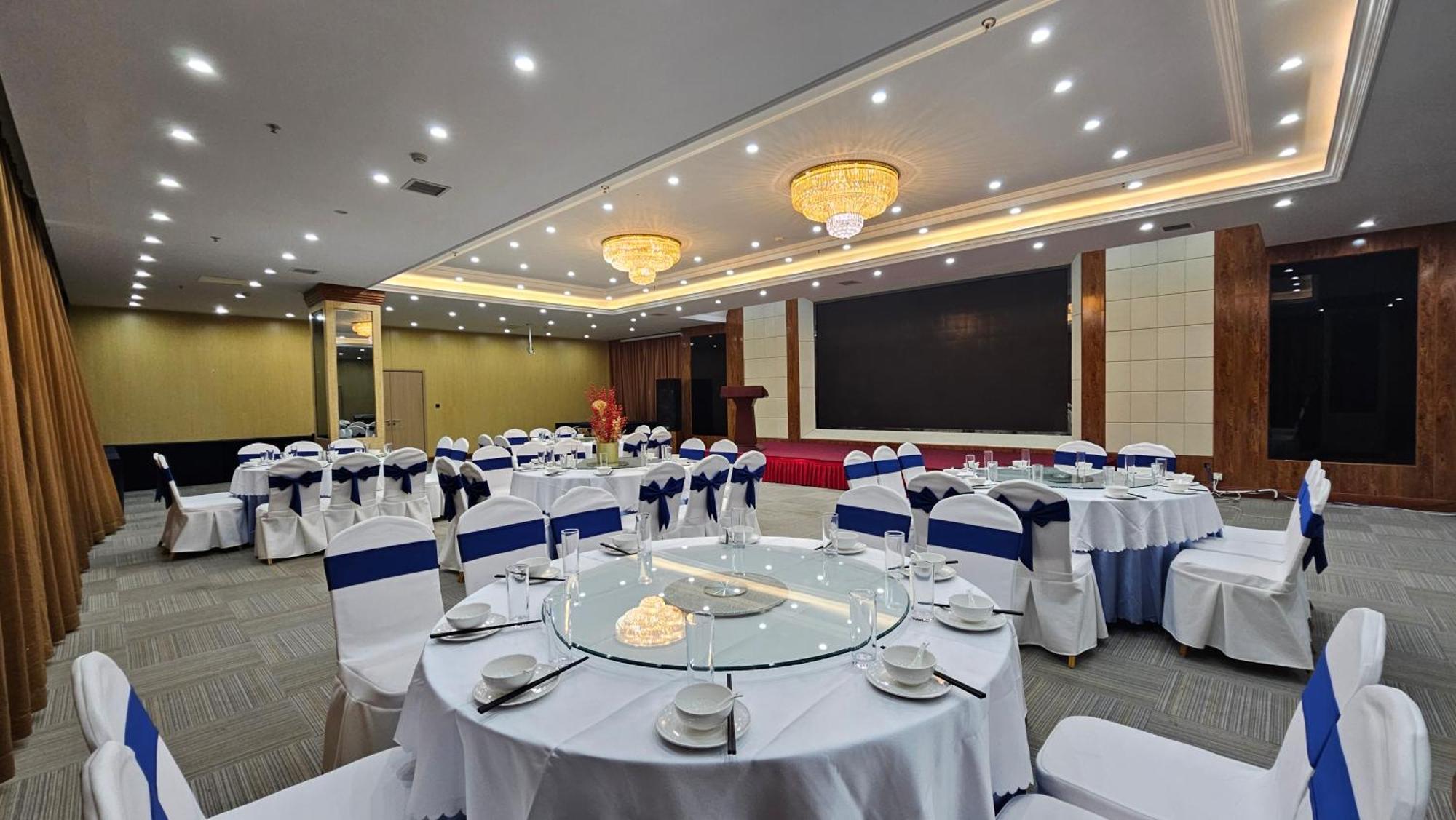 Holiday Inn Express Chengdu Tianfu Square By Ihg - Chunxi Road And Kuanzhai Alley Εξωτερικό φωτογραφία