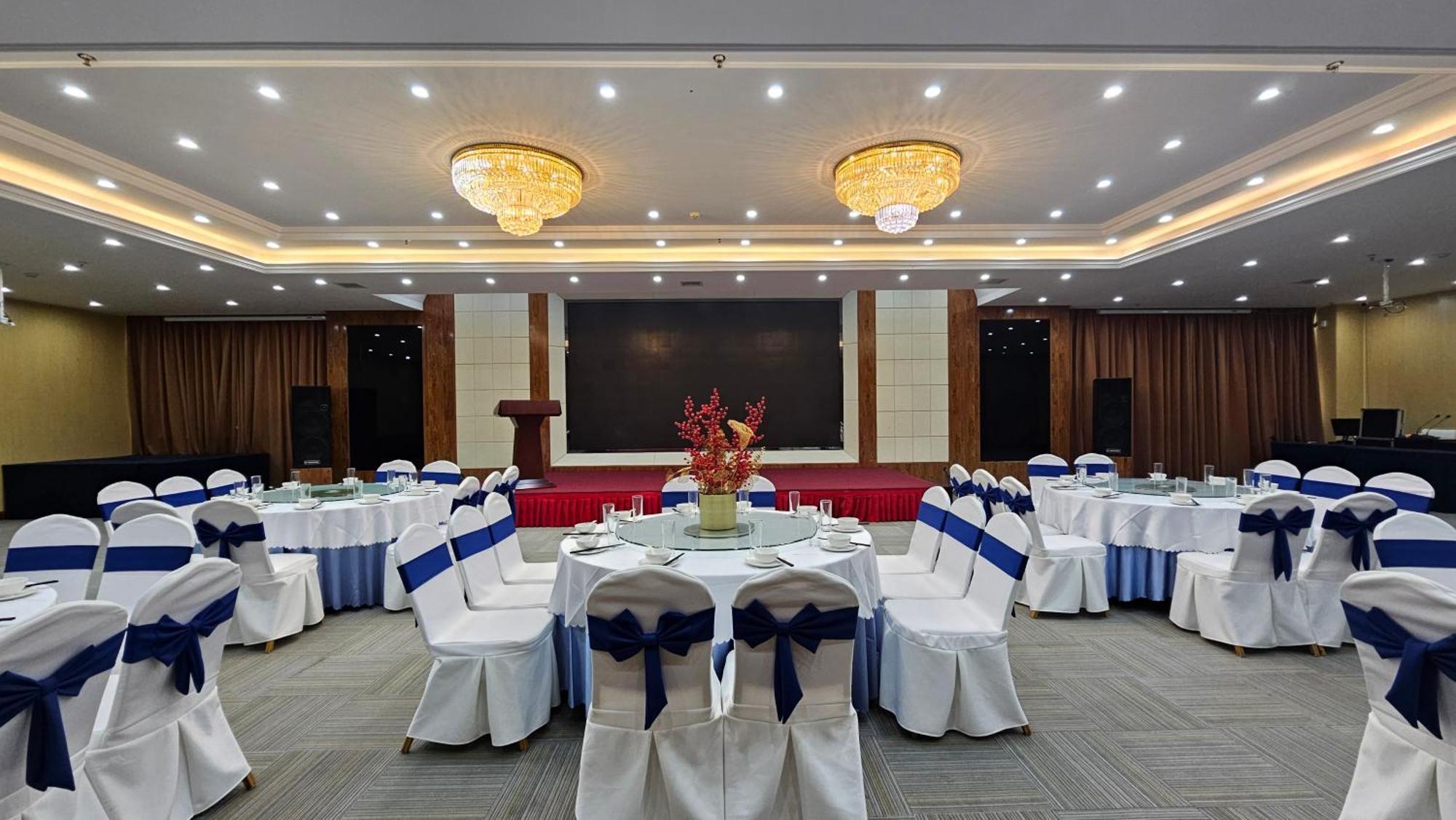 Holiday Inn Express Chengdu Tianfu Square By Ihg - Chunxi Road And Kuanzhai Alley Εξωτερικό φωτογραφία