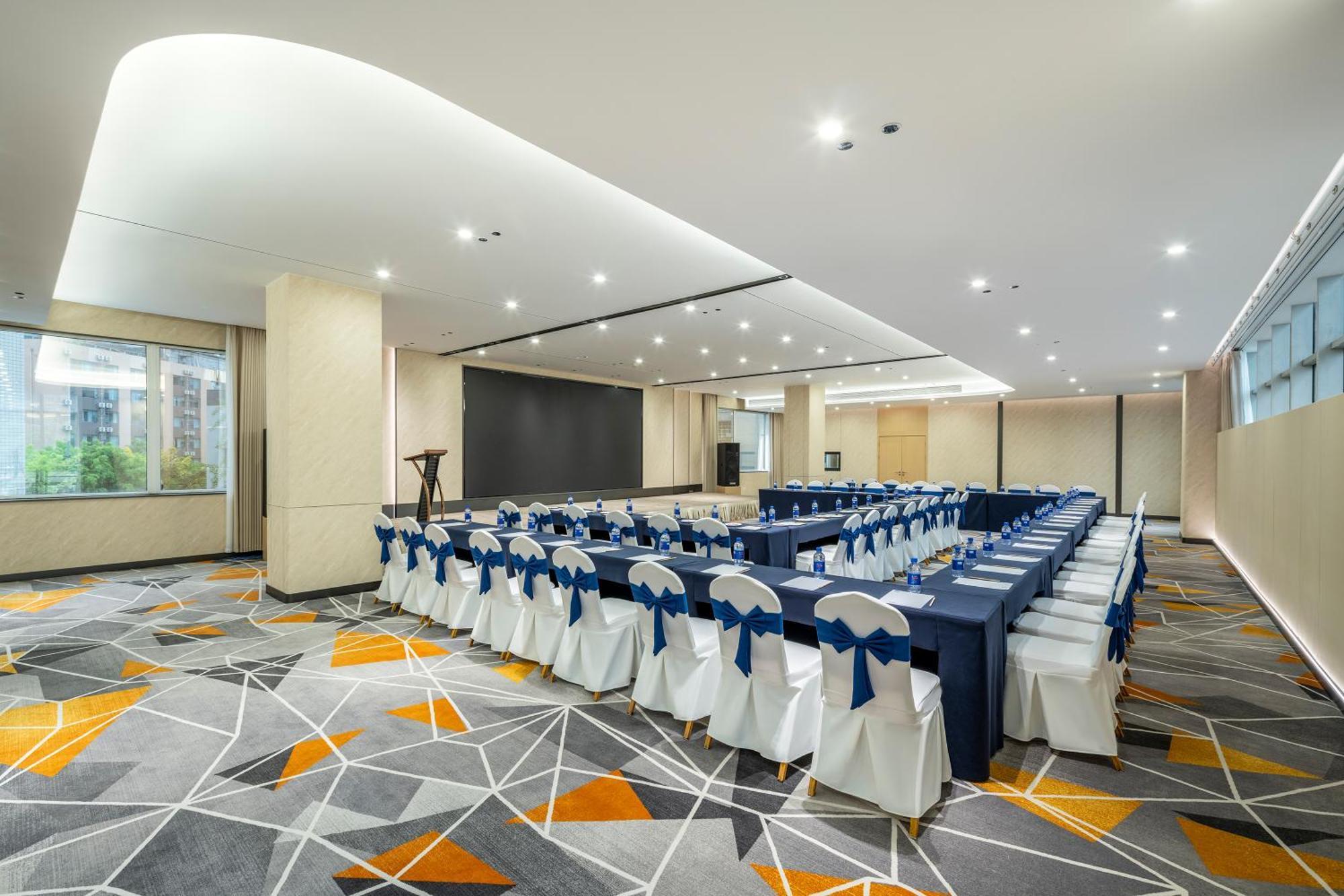 Holiday Inn Express Chengdu Tianfu Square By Ihg - Chunxi Road And Kuanzhai Alley Εξωτερικό φωτογραφία