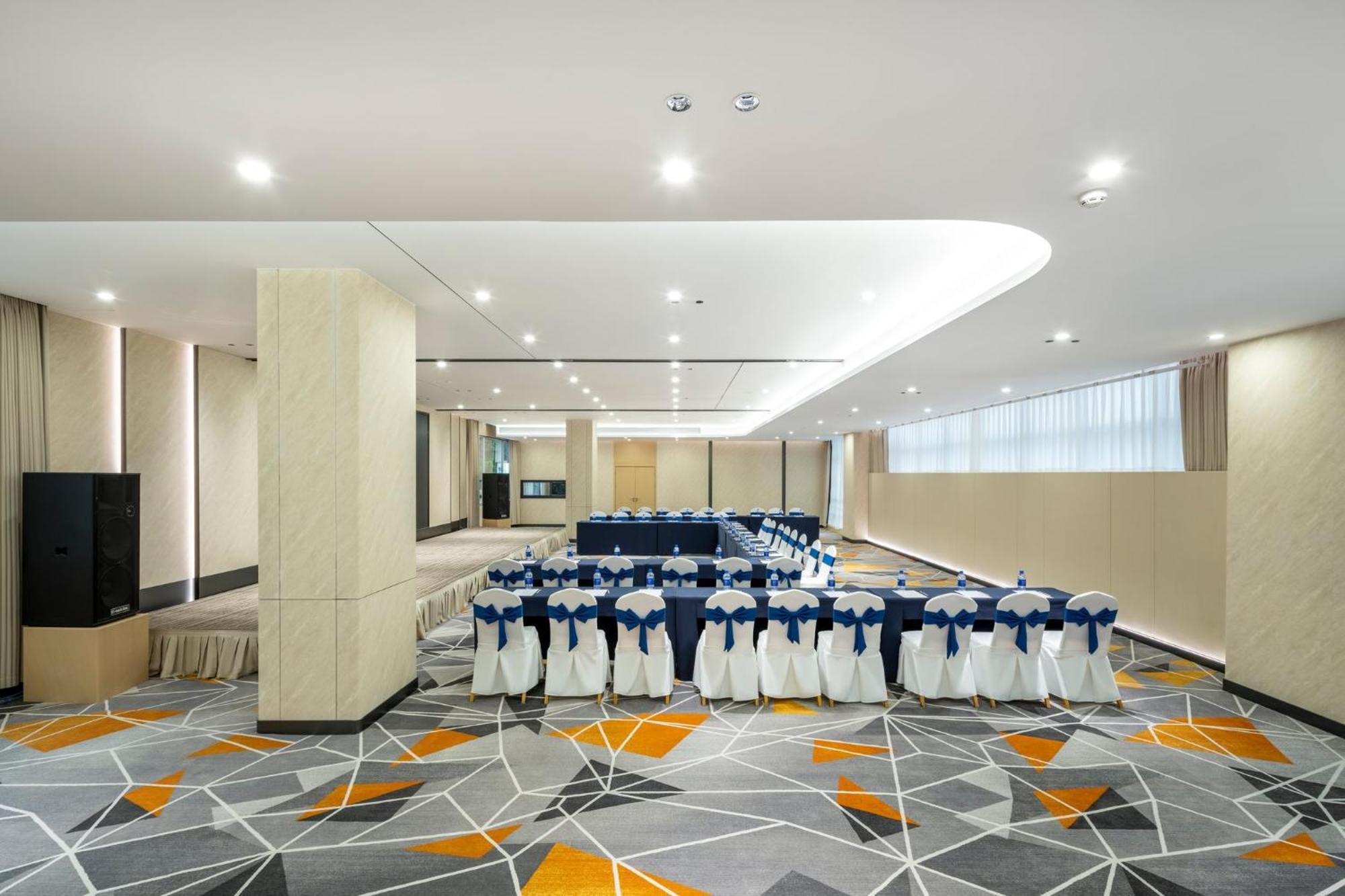 Holiday Inn Express Chengdu Tianfu Square By Ihg - Chunxi Road And Kuanzhai Alley Εξωτερικό φωτογραφία